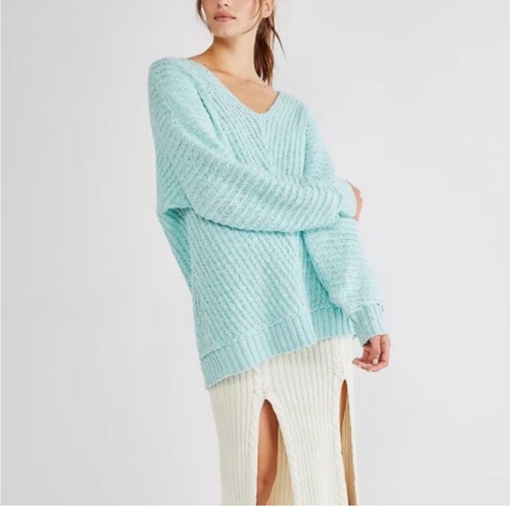 Free People Sunset V-Neck Lightweight Chunky Knit Sweater Size Medium